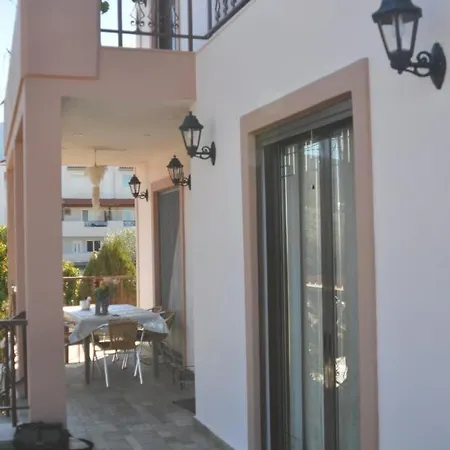 White Grace Holiday home